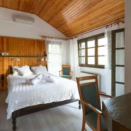 Vakantiehuis Floropounta Trimiklini