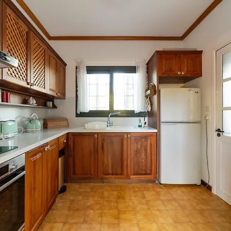 Holiday home Floropounta *