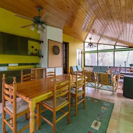 Floropounta Holiday home *